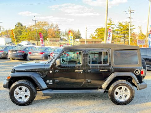 Used 2019 Jeep Wrangler Unlimited Sport S image 7