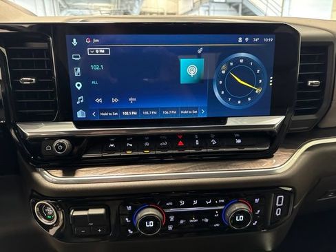 Used 2026 Chevrolet Silverado 1500 LTZ AWD/4WD image 25