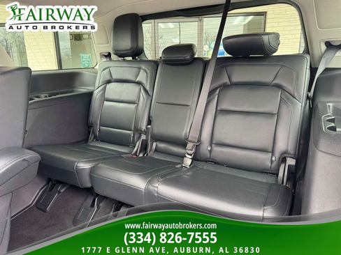 Used 2025 Lincoln Navigator Reserve AWD/4WD image 14