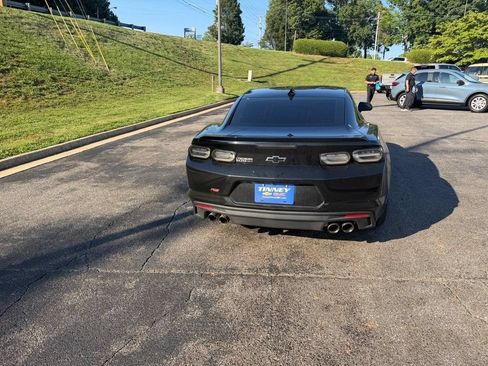 Used 2021 Chevrolet Camaro LT w/ RS Package RWD image 6