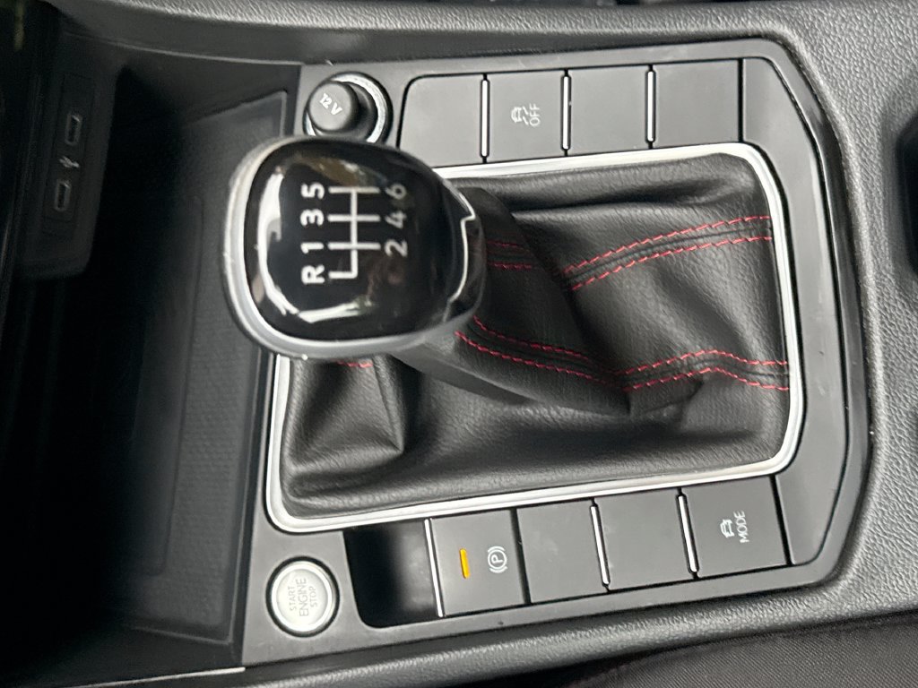 Used 2024 Volkswagen Jetta GLI 40th Anniversary Edition FWD image 21