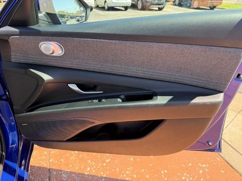 Used 2023 Hyundai Elantra Limited w/ Cargo Package FWD image 23