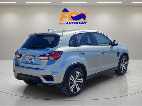 Used 2025 Mitsubishi Outlander Sport LE AWD/4WD image 4