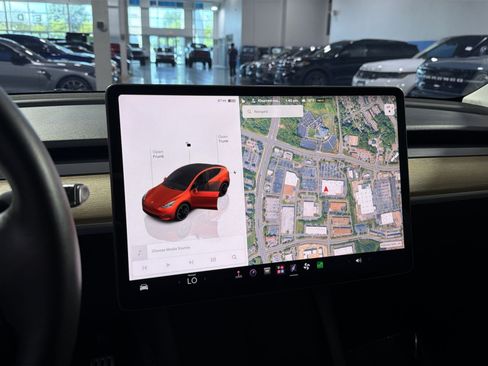 Used 2023 Tesla Model Y Performance AWD/4WD image 19