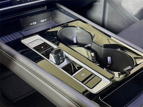 New 2026 Volkswagen Atlas SEL Premium R-Line image 11