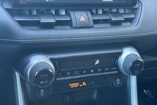 Certified 2022 Toyota RAV4 XLE AWD/4WD image 25
