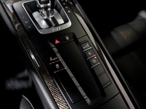 Used 2018 Porsche 911 Turbo S AWD/4WD image 18