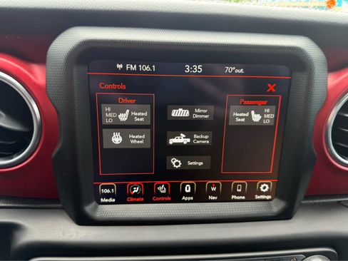 Used 2023 Jeep Gladiator Rubicon w/ Cold Weather Group AWD/4WD image 20