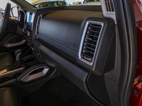 Used 2024 Nissan Frontier SL w/ Technology Package image 34