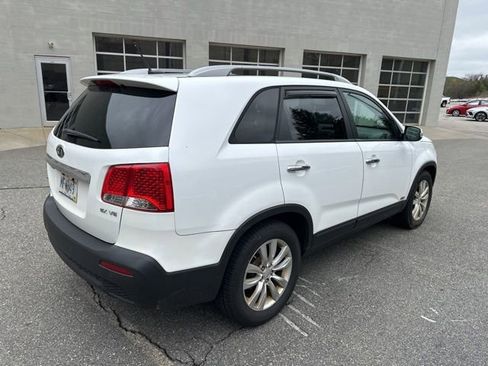 Used 2011 Kia Sorento EX w/ Premium Pkg AWD/4WD image 4