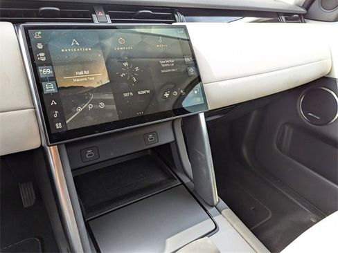Certified 2024 Land Rover Discovery Sport S image 11