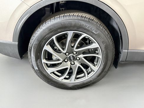 Used 2020 Lincoln Corsair FWD w/ Equipment Group 101A image 33