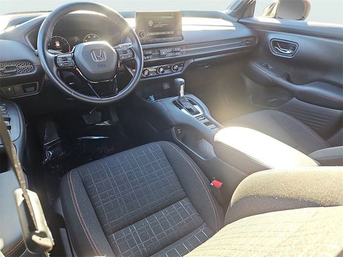 Certified 2025 Honda HR-V Sport image 10