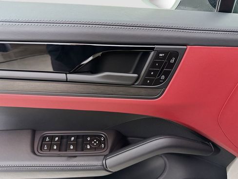 New 2026 Porsche Cayenne GTS image 20