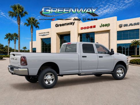 New 2026 RAM 2500 Tradesman AWD/4WD image 4