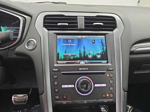 Used 2016 Ford Fusion Titanium image 19