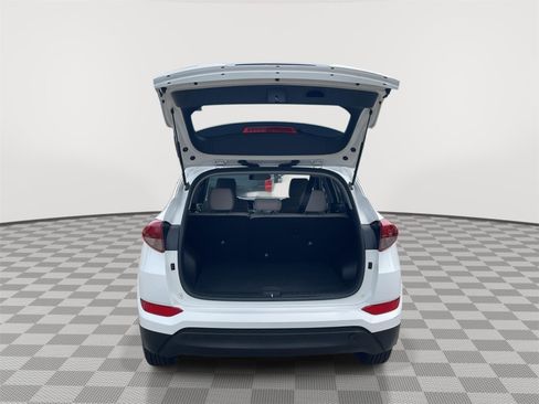 Used 2018 Hyundai Tucson SE AWD/4WD image 56