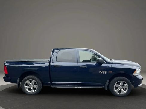 Used 2017 RAM 1500 Express AWD/4WD image 9