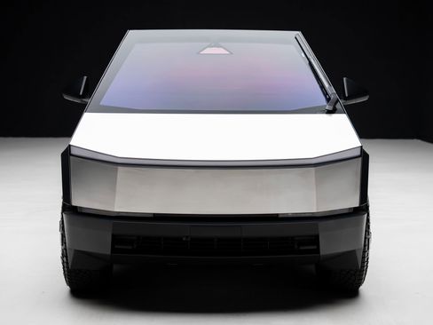 Used 2024 Tesla Cybertruck Cyberbeast AWD/4WD image 6