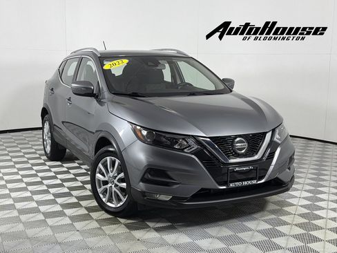 Used 2022 Nissan Rogue Sport SV AWD/4WD image 1
