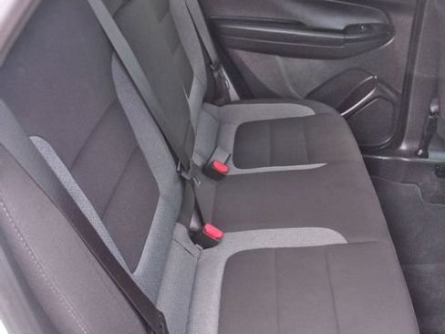 Used 2025 Chevrolet TrailBlazer LT w/ Convenience Package AWD/4WD image 33