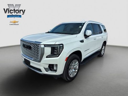 Used 2021 GMC Yukon Denali AWD/4WD image 3