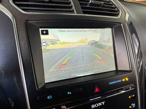 Used 2018 Ford Explorer Sport w/ Equipment Group 401A AWD/4WD image 33