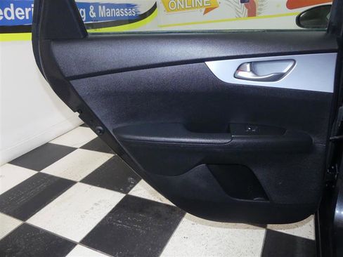 Used 2023 Kia Forte LXS image 25