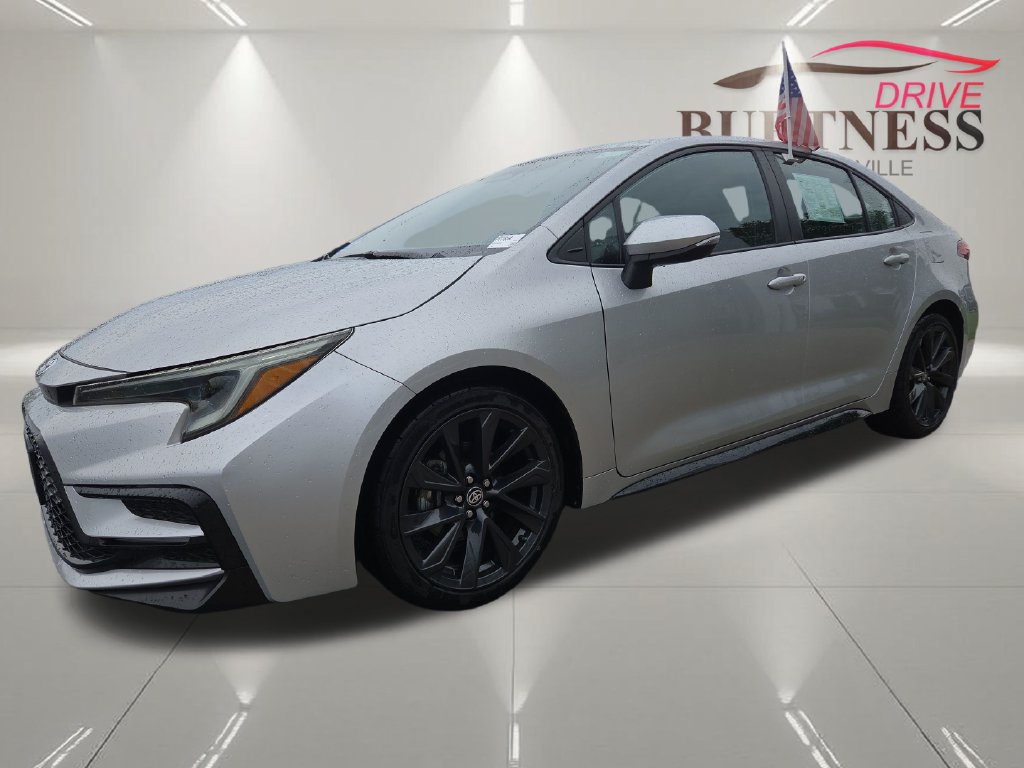 Used 2024 Toyota Corolla XSE FWD image 4