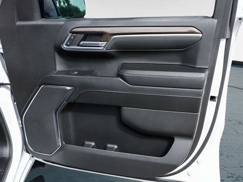 Used 2023 Chevrolet Silverado 1500 RST RWD image 31