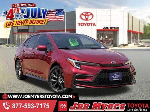 Used 2025 Toyota Corolla SE FWD image 1