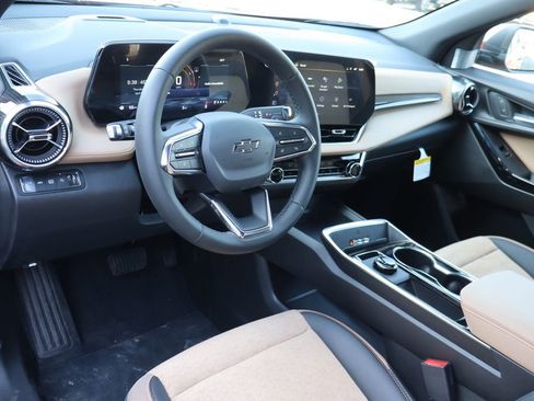 New 2026 Chevrolet Equinox ACTIV w/ Safety and Technology Package AWD/4WD image 5