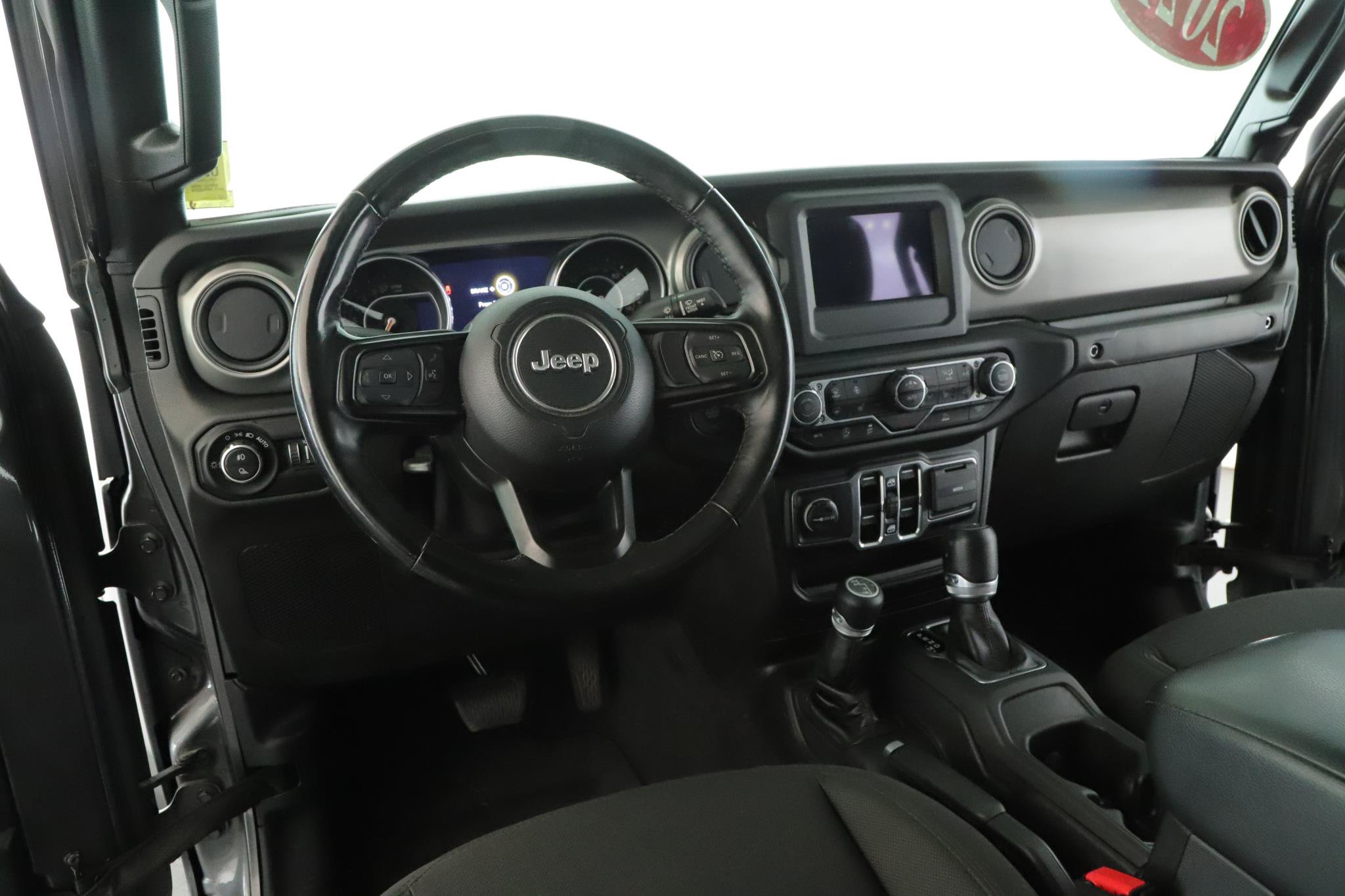 Used 2021 Jeep Gladiator Sport AWD/4WD image 2