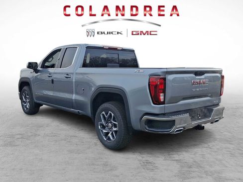 New 2026 GMC Sierra 1500 SLE image 4