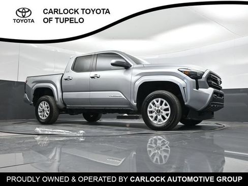 Used 2024 Toyota Tacoma SR5 RWD image 44