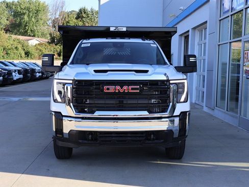 New 2025 GMC Sierra 3500 Pro w/ Convenience Package image 5
