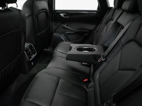 New 2026 Porsche Macan AWD/4WD image 36