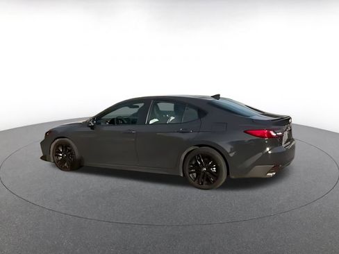 Used 2025 Toyota Camry SE image 16