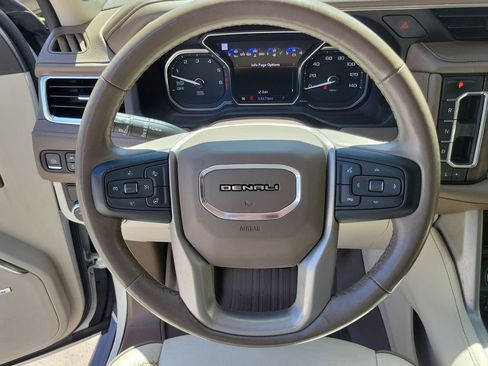 Used 2021 GMC Yukon XL Denali w/ Denali Premium Package RWD image 22