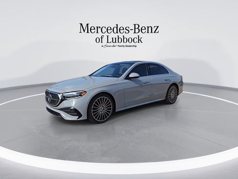 New 2026 Mercedes-Benz E 450 4MATIC Sedan image 4