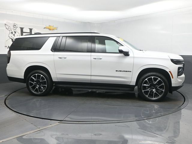 Used 2025 Chevrolet Suburban RST w/ Comfort Package AWD/4WD image 54