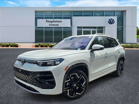 New 2026 Volkswagen Tiguan SEL R-Line AWD/4WD image 30