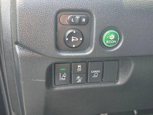 Used 2025 Honda Ridgeline RTL image 21