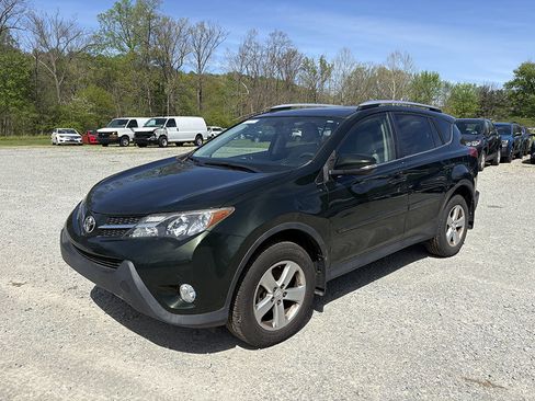 Used 2013 Toyota RAV4 XLE AWD/4WD image 1