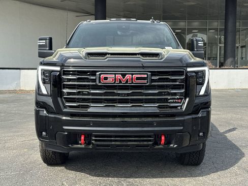 New 2026 GMC Sierra 2500 AT4 w/ AT4 Premium Plus Package AWD/4WD image 3