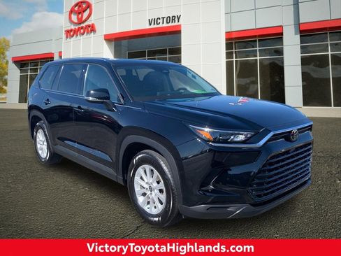 Used 2024 Toyota Grand Highlander AWD image 1