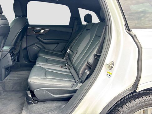 Used 2020 Audi Q7 2.0T Premium w/ Convenience Package AWD/4WD image 29