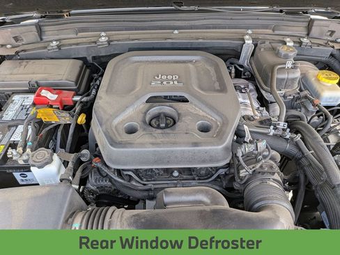 Used 2022 Jeep Wrangler Unlimited Sahara w/ LED Lighting Group AWD/4WD image 14
