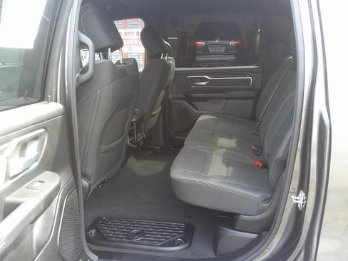 Used 2022 RAM 1500 Big Horn AWD/4WD image 16