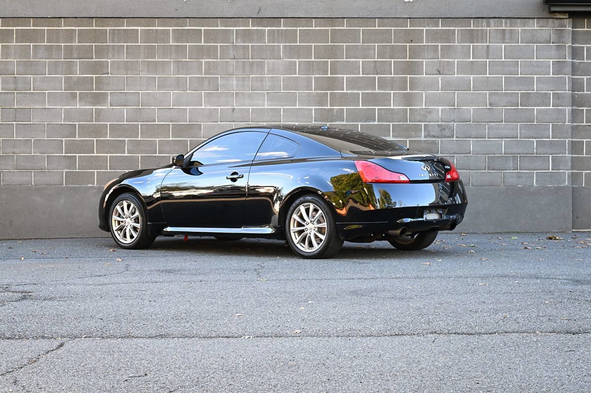 Used 2011 INFINITI G37 x Coupe w/ Premium Pkg AWD/4WD image 4